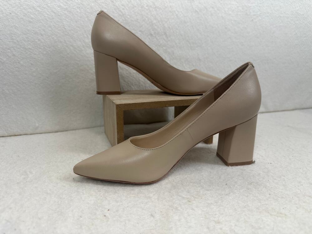 Marc Fisher LTD Zala Block Heel Pump SZ 5 Workwear Classic Neutral Minimalist